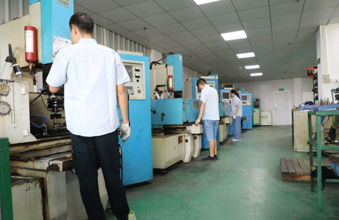 高準沖壓模具